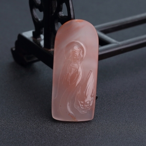 冰飘料南红观音吊坠