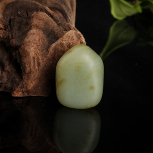 籽料和田青白玉随形原矿