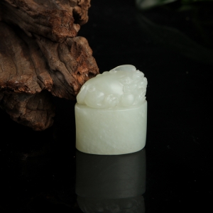 籽料和田白玉貔貅印章