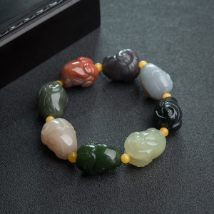 多宝和田玉羊头单圈手串