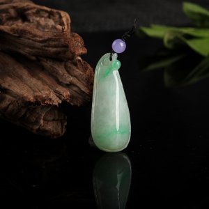 糯种飘翠翡翠福瓜吊坠