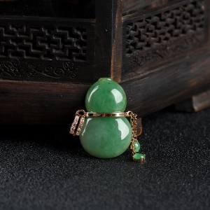 18k糯种暗绿翡翠葫芦吊坠