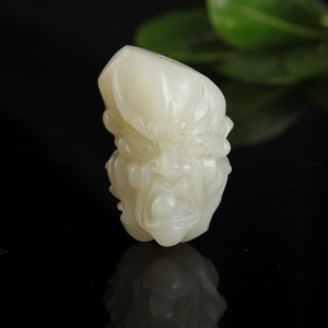 籽料和田青白玉罗汉吊坠