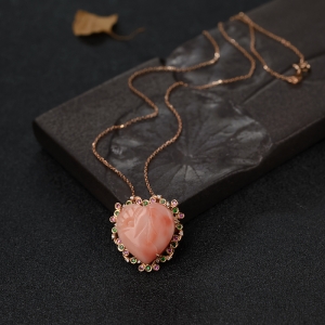 18K金镶钻深水粉色珊瑚心形项链