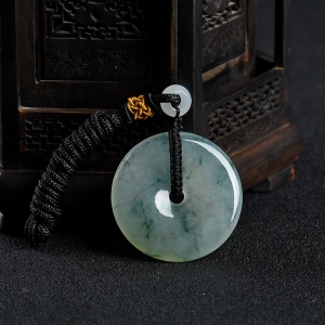 糯冰种飘花翡翠平安扣吊坠
