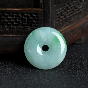 糯种飘翠翡翠平安扣吊坠