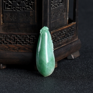 糯种蓝绿翡翠福瓜吊坠