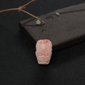 MISU粉色珊瑚兽头吊坠