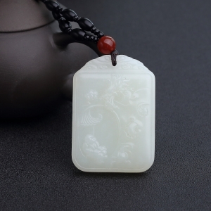 山料和田白玉望子成龙吊坠