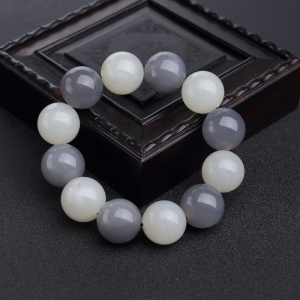 18mm山料双色和田玉单圈手串