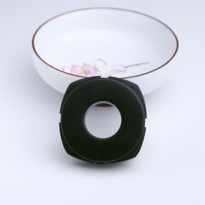 山料和田墨玉手把件套装