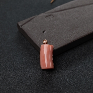 18K金镶钻MISU粉红珊瑚吊坠