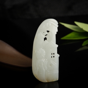 籽料和田白玉美女吊坠