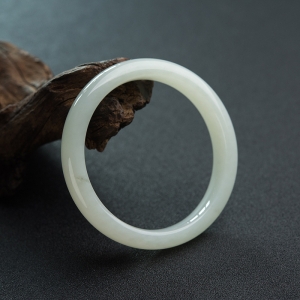 57mm山料和田白玉平安镯