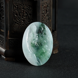 糯冰种飘花翡翠观音吊坠