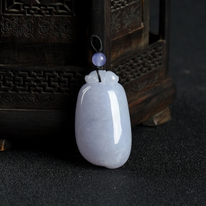 糯种紫罗兰翡翠福瓜吊坠