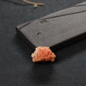MOMO橘色珊瑚牡丹花吊坠