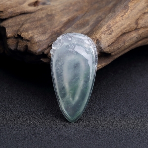 冰种飘花翡翠福瓜吊坠