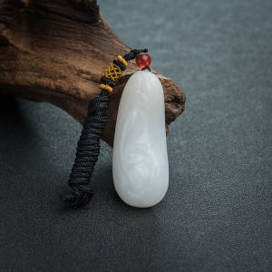 山料和田白玉蝶恋花吊坠