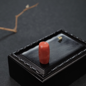 MOMO橘红珊瑚桶珠