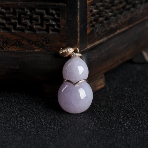 18k糯种浅紫翡翠福禄吊坠