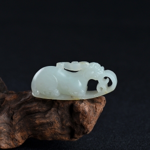 籽料俏色和田玉貔貅两用款