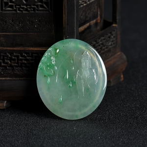 糯种飘翠翡翠观音吊坠