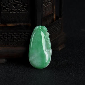 糯种飘翠翡翠福瓜吊坠