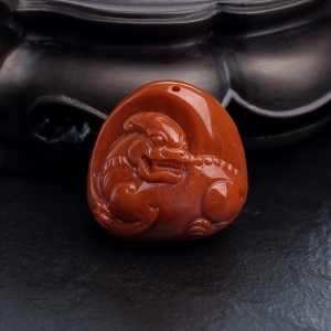 柿子红南红貔貅吊坠
