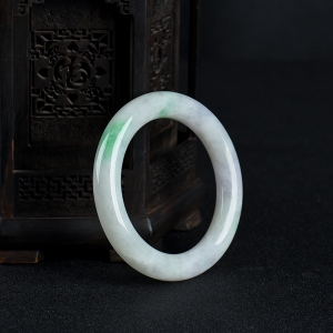 54.5mm豆种飘翠翡翠圆镯