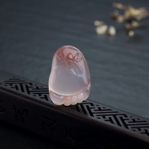 冰飘料南红知足常乐吊坠