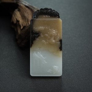 山料俏色和田玉山水意境牌吊坠