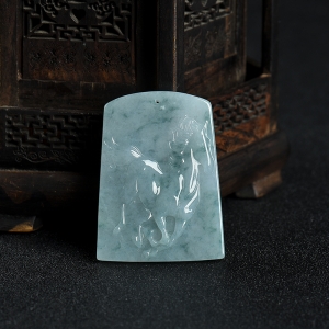 糯种飘花翡翠马到成功吊坠