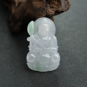 糯种飘翠翡翠观音吊坠
