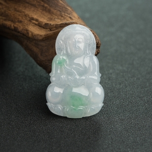 糯种飘翠翡翠观音吊坠
