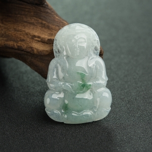 糯种飘翠翡翠观音吊坠