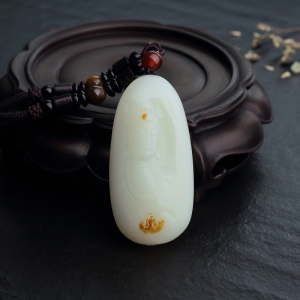 山料和田羊脂白玉观音吊坠