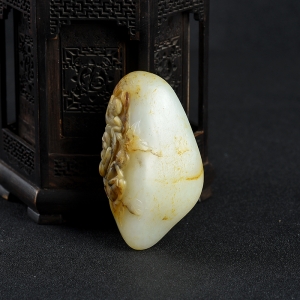 籽料俏色和田玉三不猴手把件