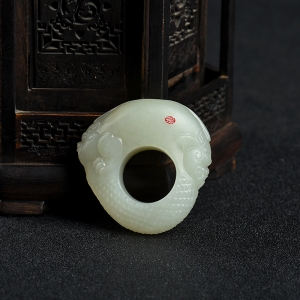 籽料和田白玉貔貅扳指