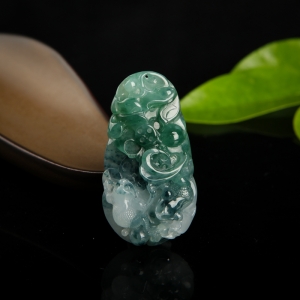 糯种飘花翡翠招财进宝吊坠