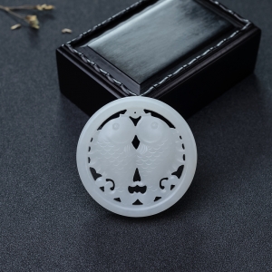 山料和田白玉年年有余吊坠