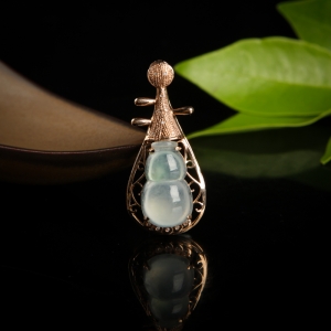 18K糯冰种翡翠福禄吊坠