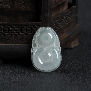 糯冰种翡翠福贝吊坠