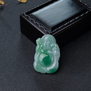 糯种飘翠翡翠佛吊坠