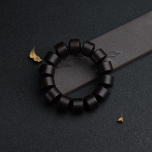 半星小叶紫檀桶珠手串