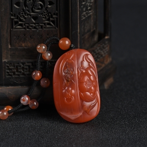 玫瑰红南红花开富贵吊坠