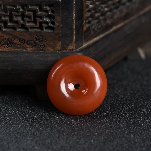 樱桃红南红平安扣吊坠