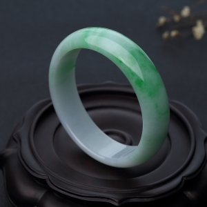 60mm糯种飘翠翡翠平安镯