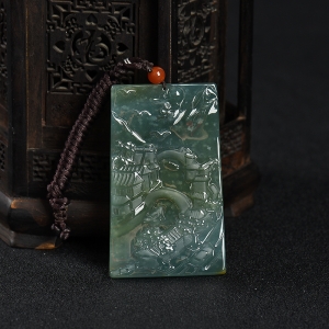 糯种灰绿翡翠山水吊坠