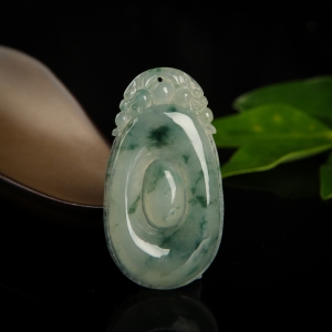 糯种飘花翡翠福贝吊坠